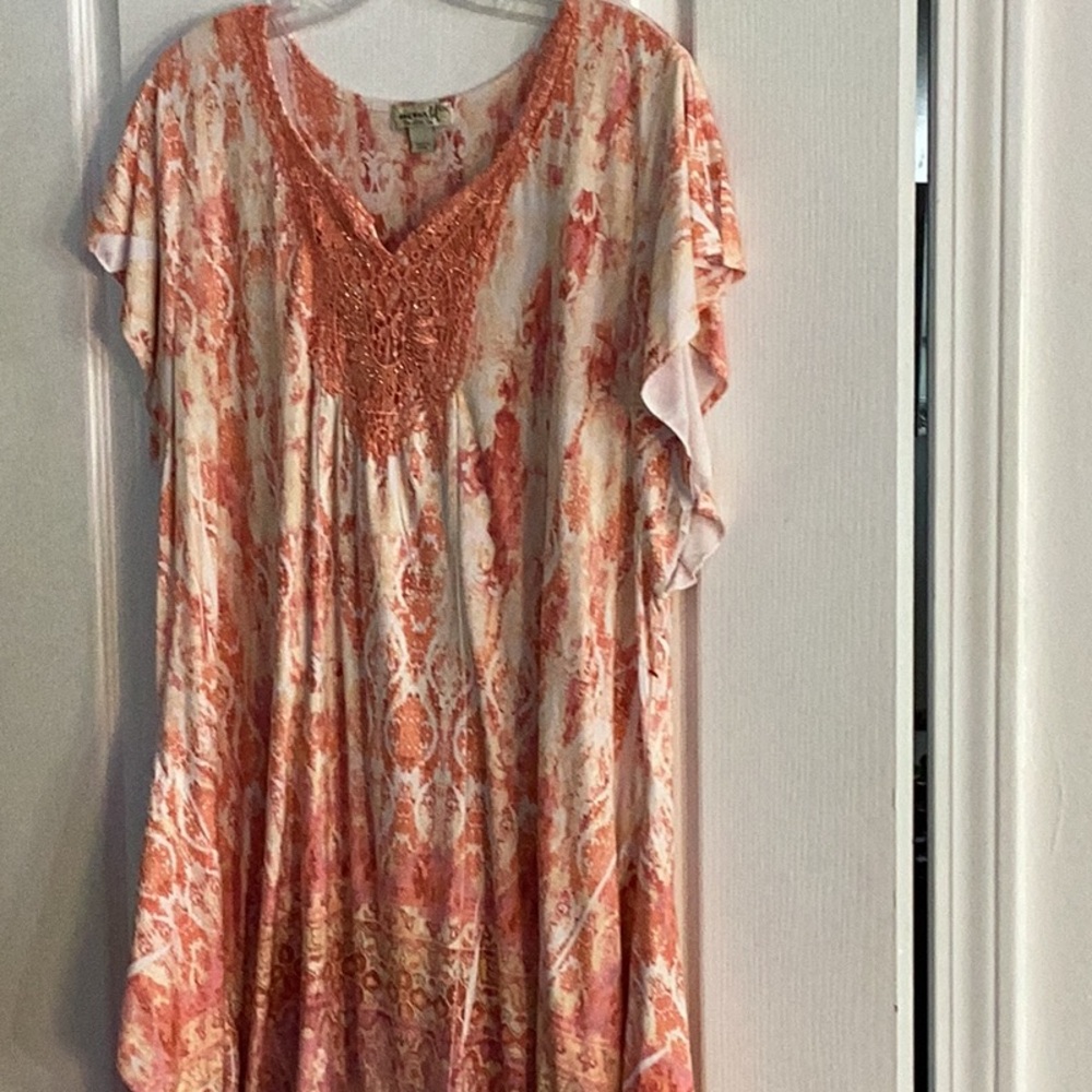 Women's Orange Patterned Top